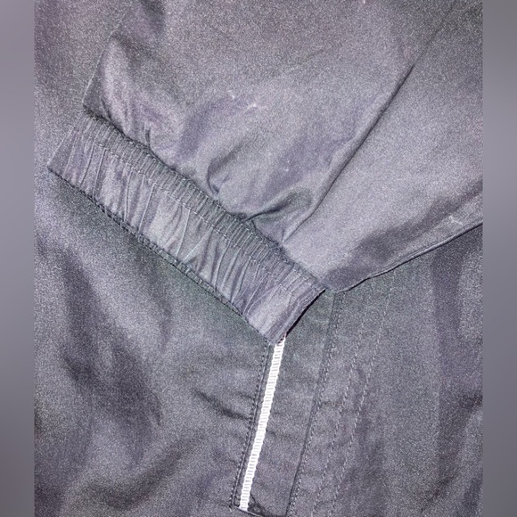 Adidas Men’s Clima Proof 100% Polyester Lightweight Black Windbreaker Jacket Lg - Picture 3 of 16